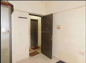 Room in 2 BHK Apartment at Kanakia Apartments, Mira Road – for Sale