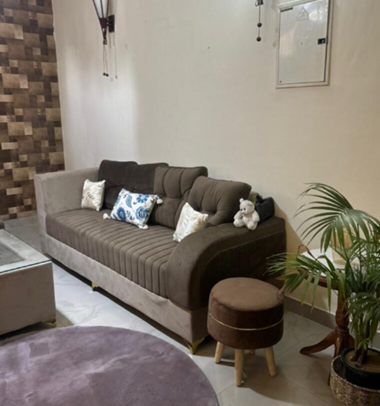 Living Room, sector 21d 2 Bedroom 1300 Sq.Ft. Apartment In Sector 21d Faridabad 9613499