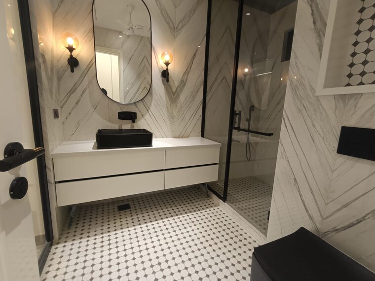 Bathroom, janakpuri 4 Bedroom 325 Sq.Yd. Builder Floor In Janakpuri Delhi 9613601