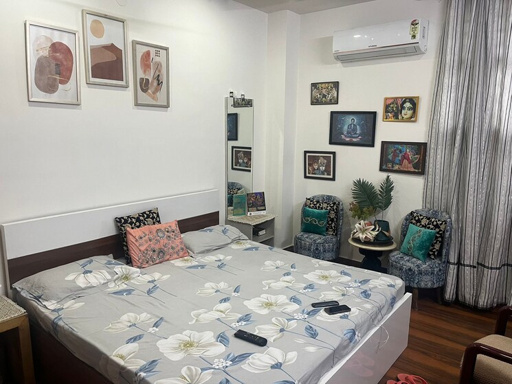 Team Area, sector 9 6+ Bedroom 250 Sq.Yd. Independent House In Sector 9 Faridabad 9613684