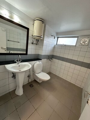 Kitchen in 3 BHK Apartment at Vatika City, Sector 49 – for Rent