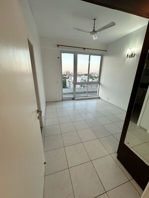 Building Lobby in 3 BHK Apartment at Vatika City, Sector 49 – for Rent