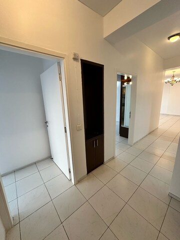 Building Lobby in 3 BHK Apartment at Vatika City, Sector 49 – for Rent