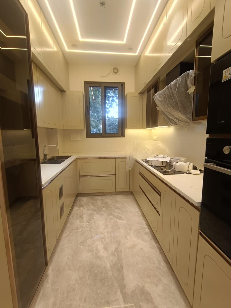 Kitchen, janakpuri 3 Bedroom 1350 Sq.Ft. Builder Floor In Janakpuri Delhi 9613714