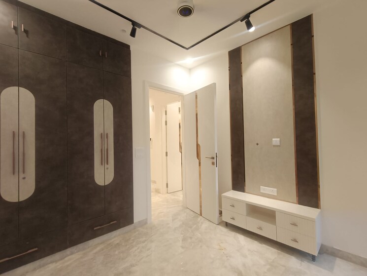 Room, janakpuri 3 Bedroom 1350 Sq.Ft. Builder Floor In Janakpuri Delhi 9613714