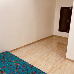 Room in 2 BHK Builder Floor at Lajpat Nagar I – for Rent