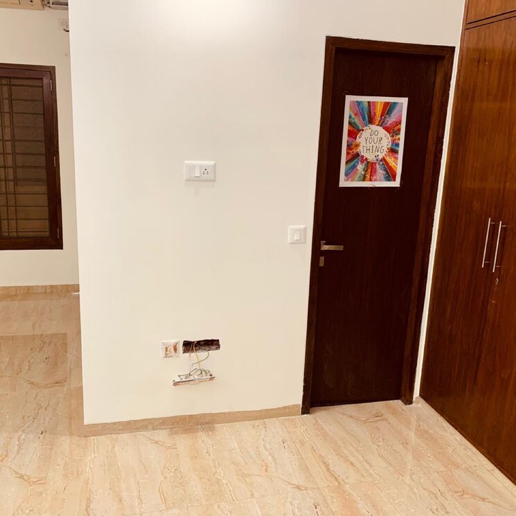 Room, lajpat nagar i 2 Bedroom 900 Sq.Ft. Builder Floor In Lajpat Nagar I Delhi 9613715