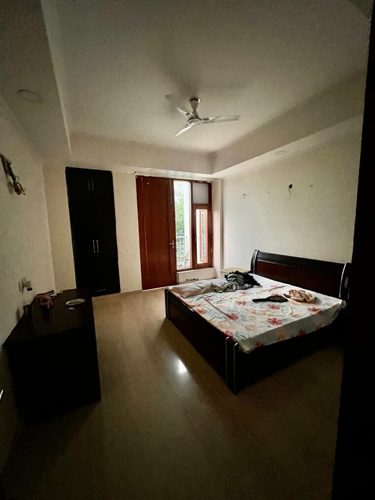 Bedroom, business-bay-central-ikon 4 Bedroom 450 Sq.Mt. Independent House In Sector 105 Noida 9613761