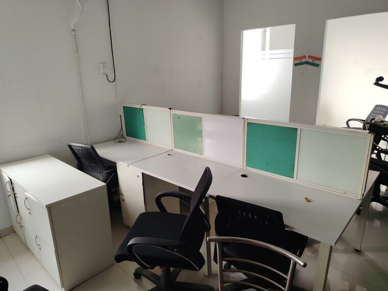 Team Area, sector 62 Commercial Office Space 2700 Sq.Ft. In Sector 62 Noida 9613791