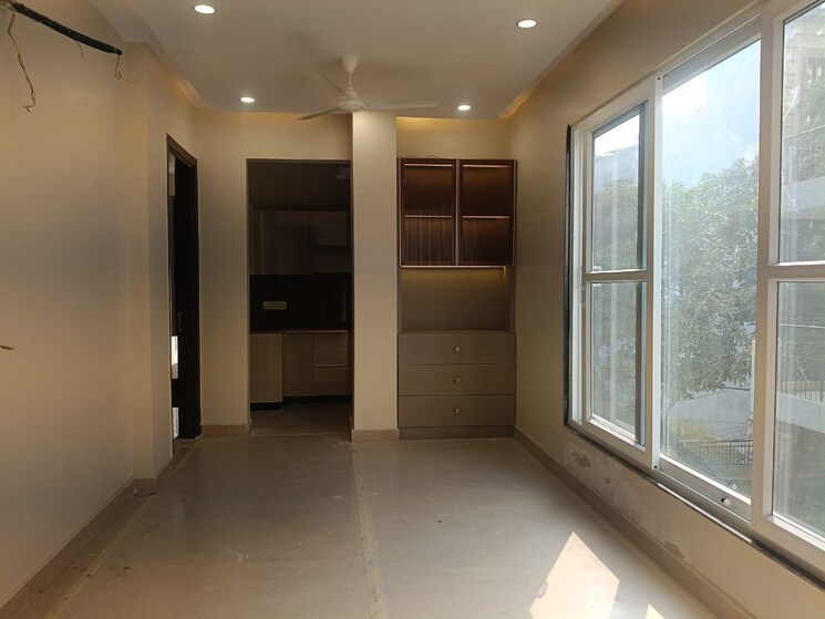 Room, janakpuri 3 Bedroom 1000 Sq.Ft. Builder Floor In Janakpuri Delhi 9613938