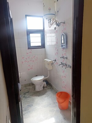 Bathroom in 4 BHK Villa at Sector 42 – for Rent