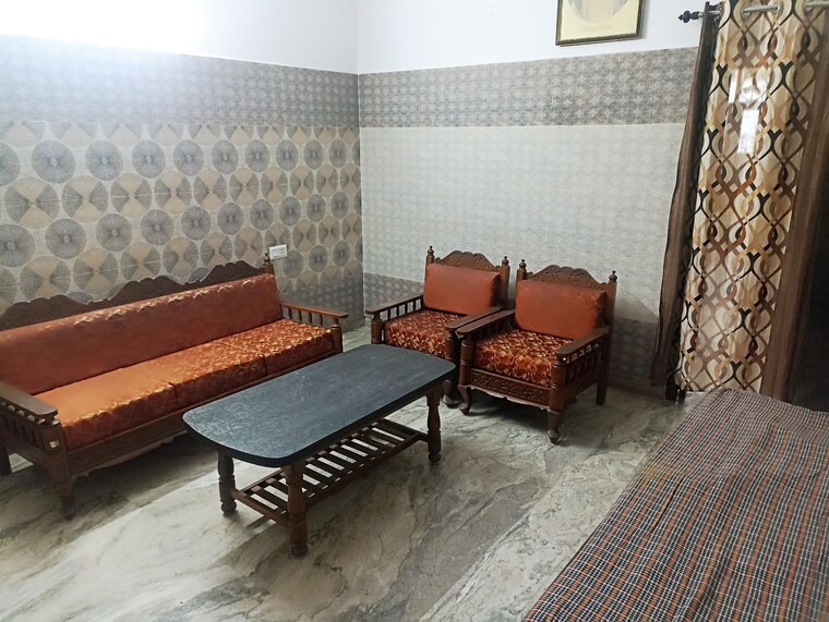 Living Room, sector 42 4 Bedroom 550 Sq.Ft. Villa In Sector 42 Chandigarh 9613835