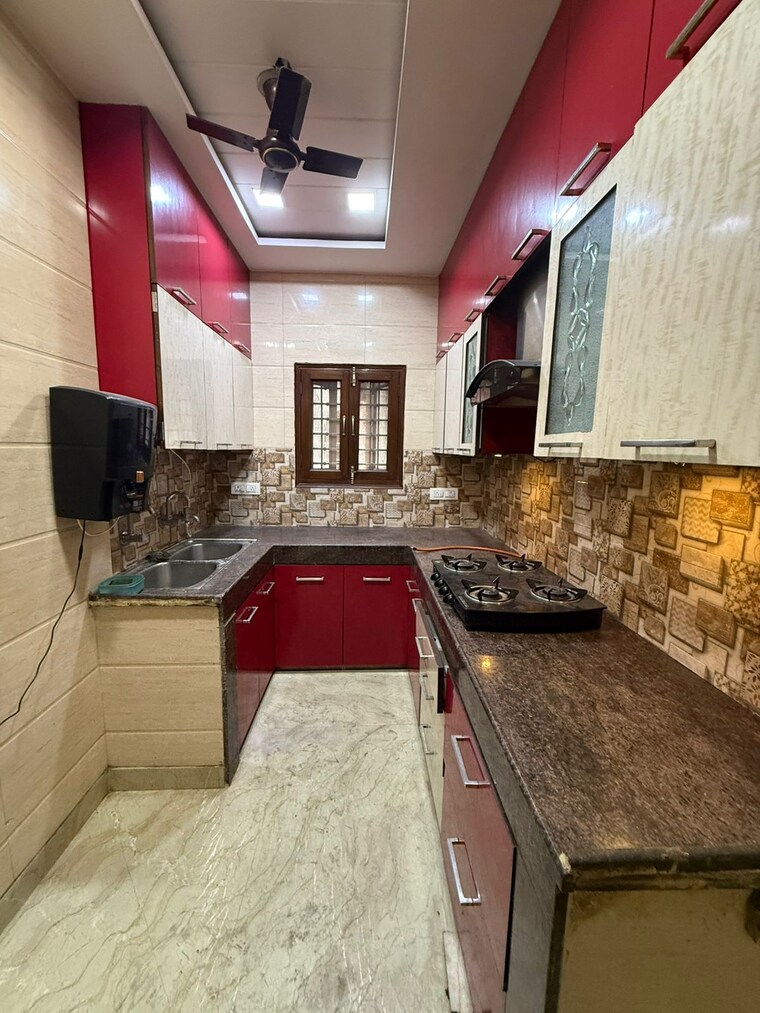 Kitchen, paschim vihar 3 Bedroom 1200 Sq.Ft. Apartment In Paschim Vihar Delhi 9613965