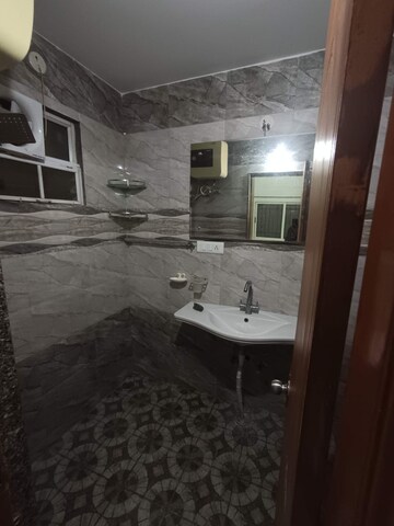 Attached Bathroom in 3 BHK Apartment at Queens Manor Apartment, Shivaji Nagar – for Rent