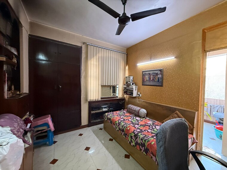 Living Room, paschim vihar 2 Bedroom 1100 Sq.Ft. Apartment In Paschim Vihar Delhi 9614101
