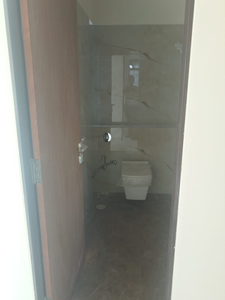 Bathroom, v3-shiv-parbat 2 Bedroom 503 Sq.Ft. Apartment In Dahisar East Mumbai 9614166