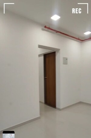 Room in 1 BHK Apartment at Rakesh CHS Kandivali, Kandivali West – for Sale