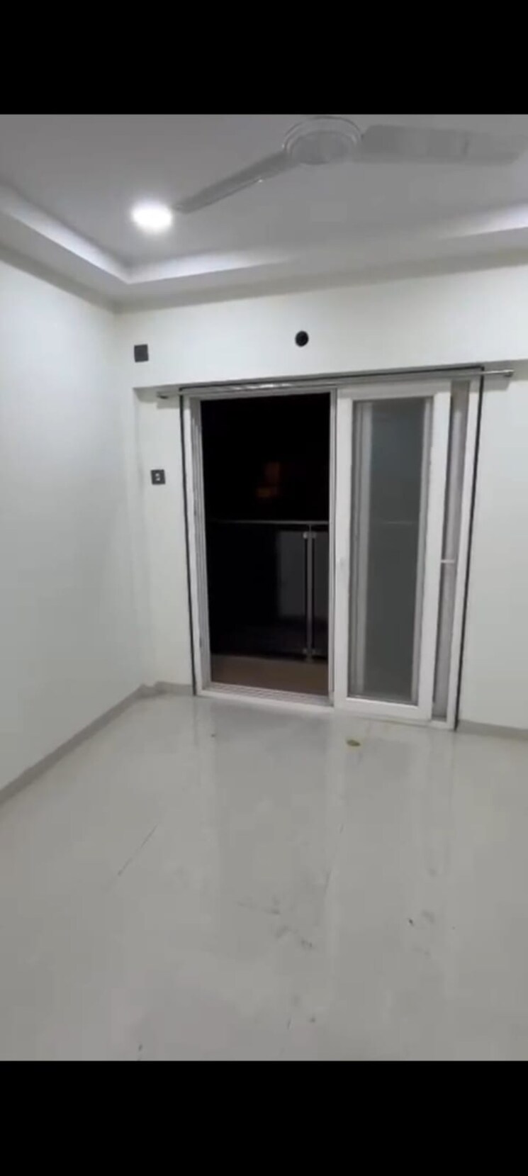 Room, mhada-sector-r3 3 Bedroom 1000 Sq.Ft. Apartment In Goregaon West Mumbai 9614161