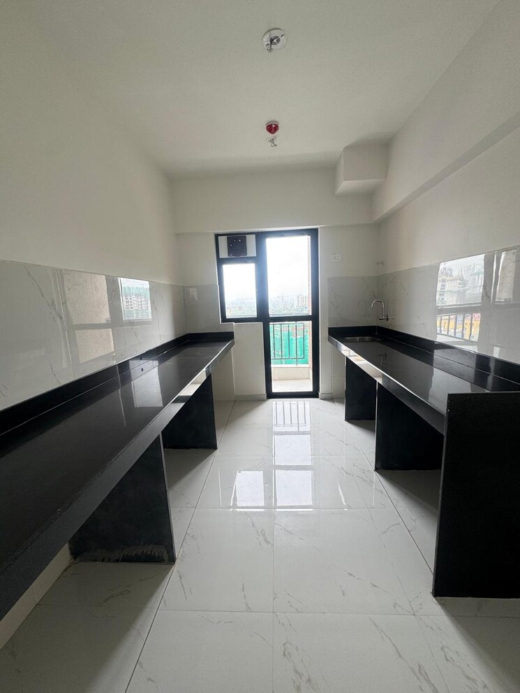Kitchen, runwal-gardens-phase-i 3 Bedroom 908 Sq.Ft. Apartment In Dombivli East Thane 9614237