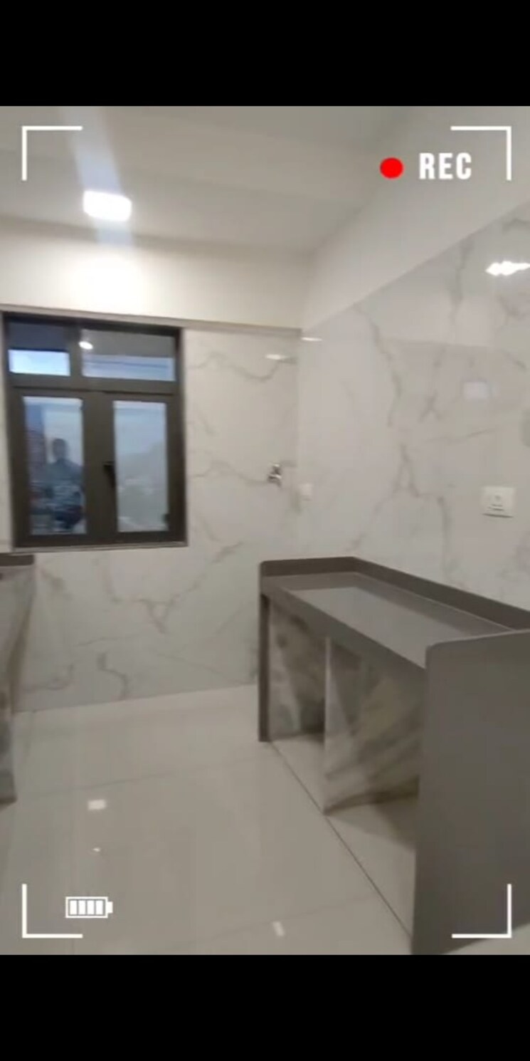 Room, rakesh-chs-kandivali 1 Bedroom 403 Sq.Ft. Apartment In Kandivali West Mumbai 9613940