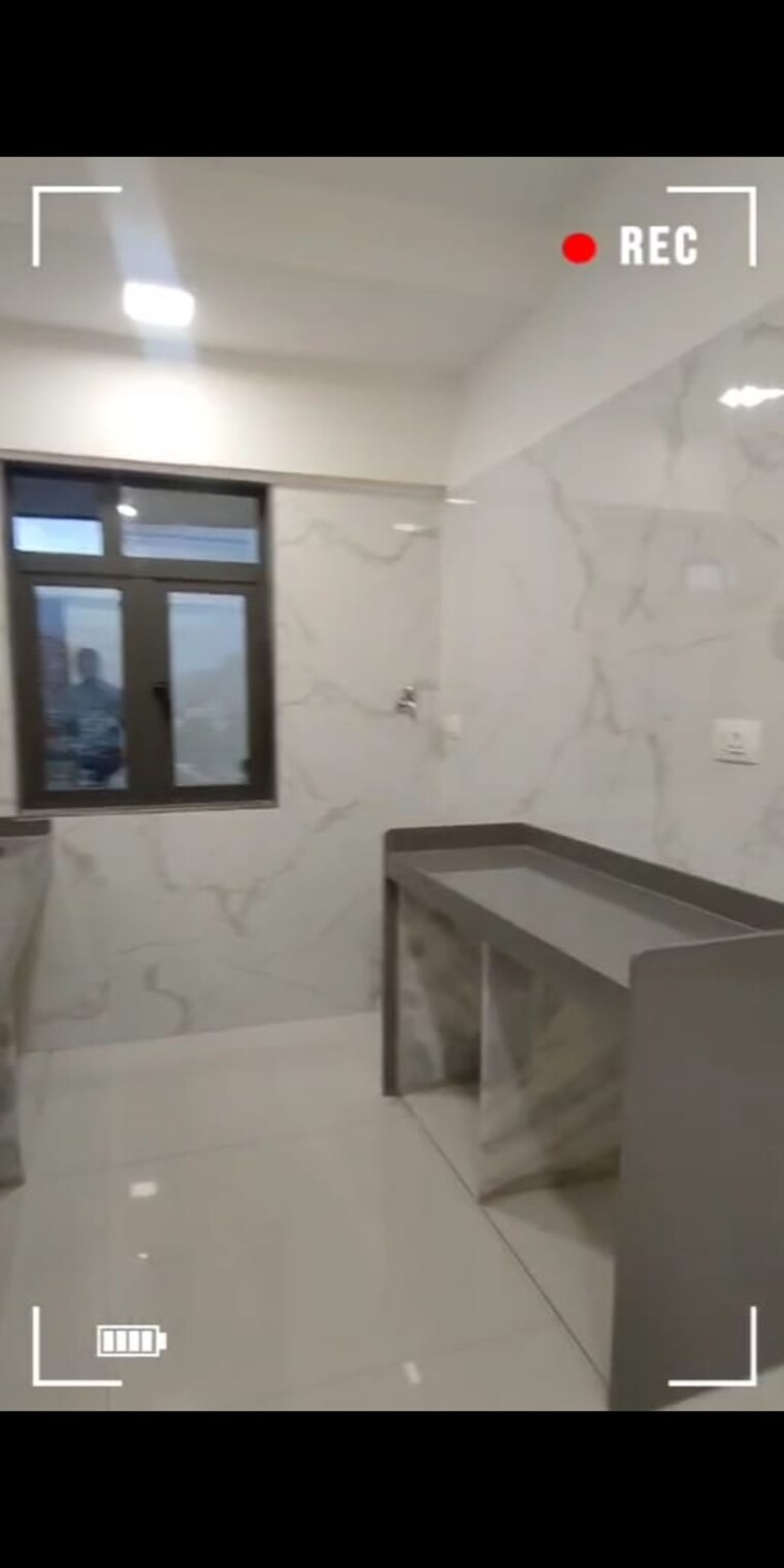 Room, rakesh-chs-kandivali 1 Bedroom 403 Sq.Ft. Apartment In Kandivali West Mumbai 9613940