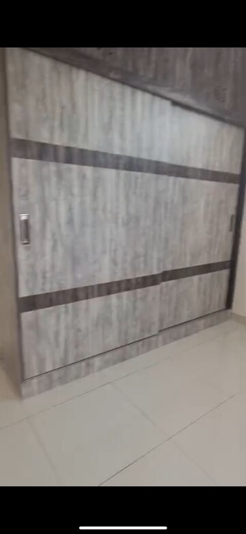 Room in 2 BHK Apartment at Prestige Jindal City, Bagalakunte – for Rent