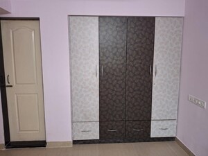 Room in 3 BHK Apartment at Ashar Residency, Pokhran Road No Two – for Rent