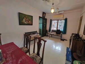 Bedroom in 1 BHK Apartment at Santacruz West – for Rent