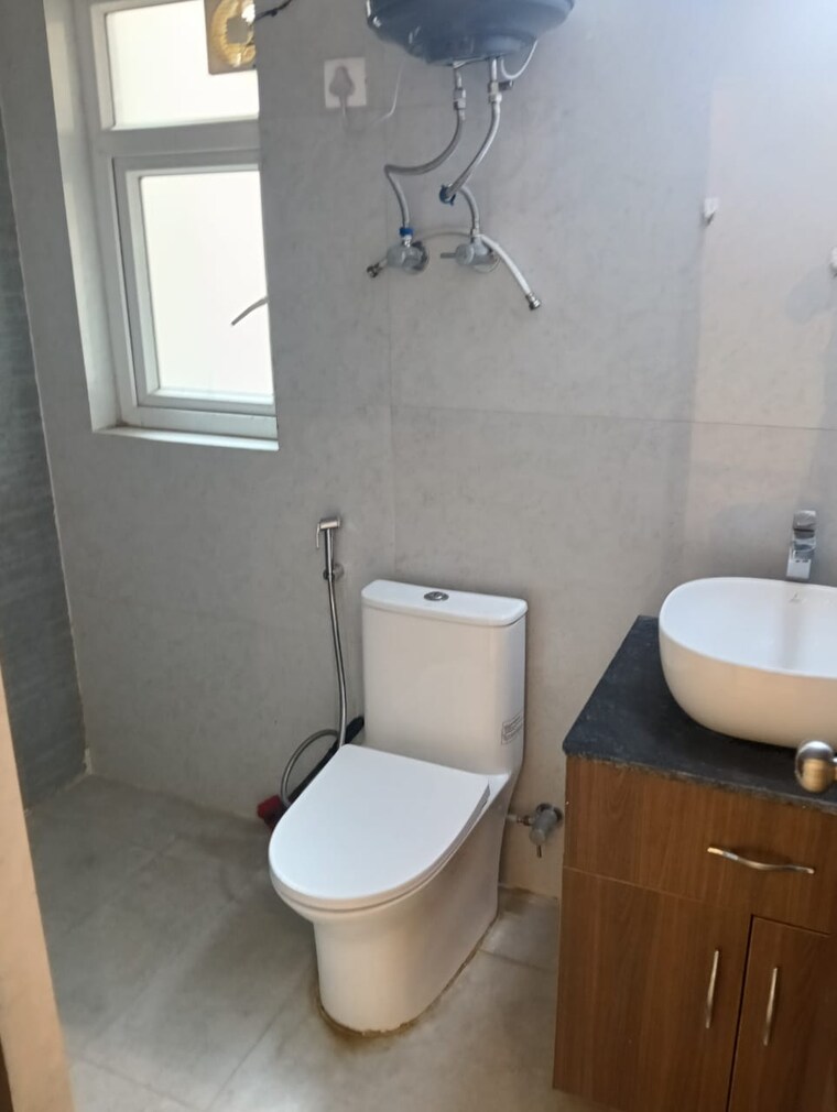 Bathroom, shubh-homes-urban-royale 2 Bedroom 900 Sq.Ft. Apartment In Shahpur Bamheta Ghaziabad 9614499