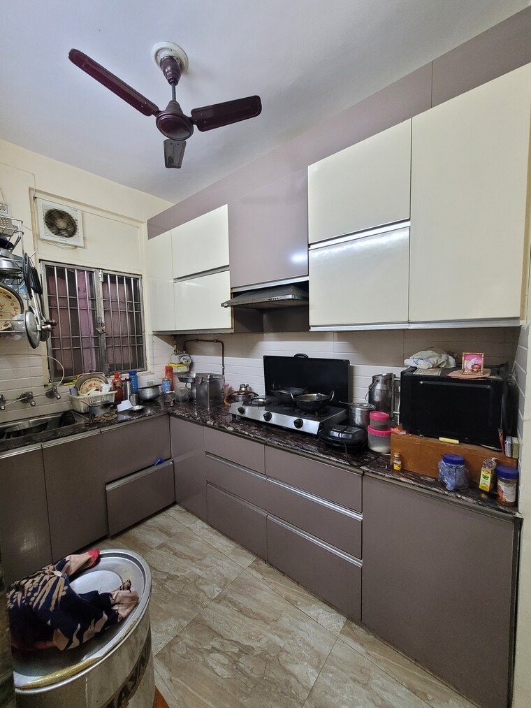 Kitchen, dilshad colony 2 Bedroom 900 Sq.Ft. Builder Floor In Dilshad Colony Delhi 9614550