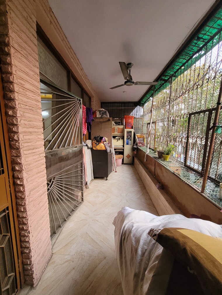 Balcony, dilshad colony 2 Bedroom 900 Sq.Ft. Builder Floor In Dilshad Colony Delhi 9614550