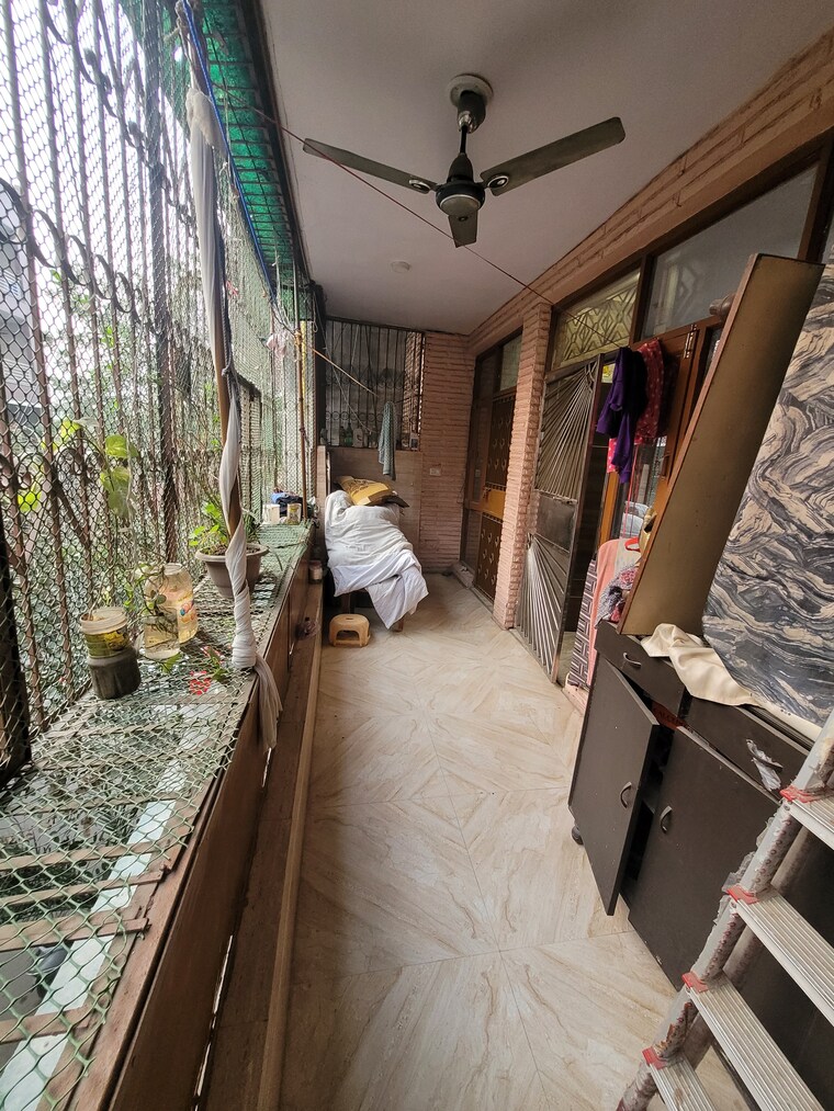 Balcony, dilshad colony 2 Bedroom 900 Sq.Ft. Builder Floor In Dilshad Colony Delhi 9614550
