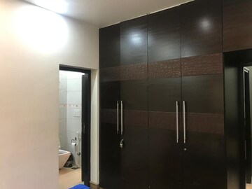 Room in 4 BHK Apartment at Gulmohar Park – for Sale