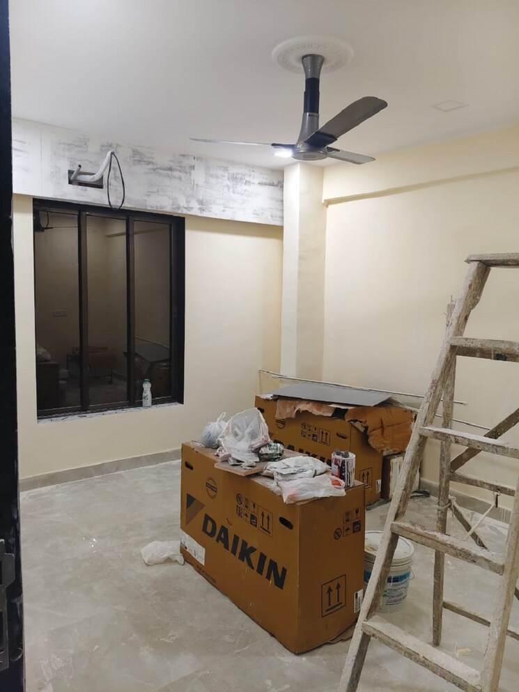 Room, khar west 1 Bedroom 500 Sq.Ft. Apartment In Khar West Mumbai 9614535