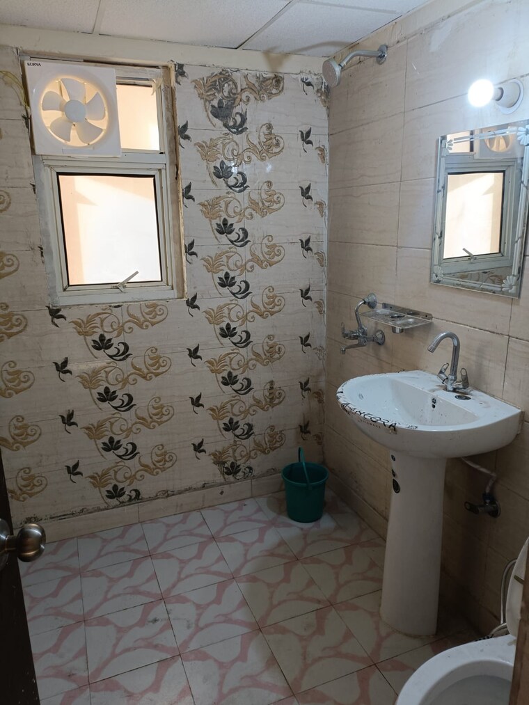 Bathroom, mehak-jeevan 2 Bedroom 852 Sq.Ft. Apartment In Raj Nagar Extension Ghaziabad 9614569