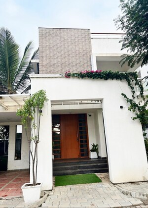 4 BHK Villa – Exterior View View at Sterling Villa Grande, Whitefield - for Sale