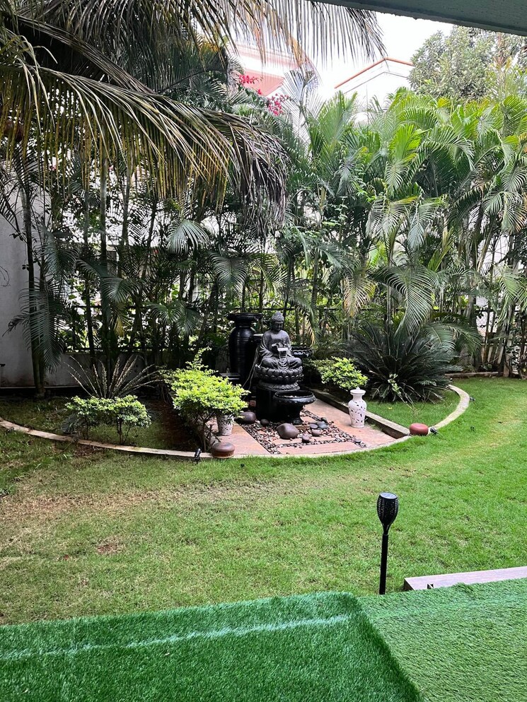 Garden, sterling-villa-grande 4 Bedroom 4450 Sq.Ft. Villa In Whitefield Bangalore 9614547