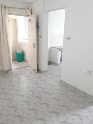 Room in 1 BHK Apartment at Aditya Vrinda Homes Phase 2, Shahpur Bamheta – for Rent