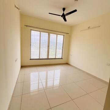 Room in 3 BHK Apartment at Kolte Patil Life Republic, Marunji – for Rent