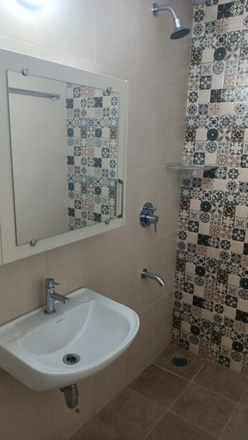 Bathroom in 1.5 BHK Apartment at Brigade El Dorado Jasper And Iridium, Bagaluru – for Rent