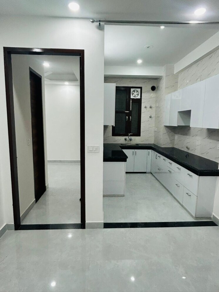 Kitchen, sector 46 2 Bedroom 1200 Sq.Ft. Builder Floor In Sector 46 Gurgaon 9614672
