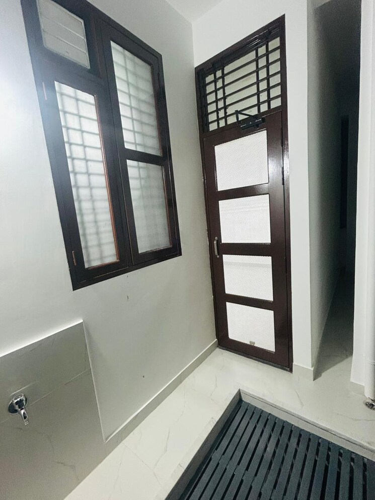 Other, sector 46 2 Bedroom 1200 Sq.Ft. Builder Floor In Sector 46 Gurgaon 9614672