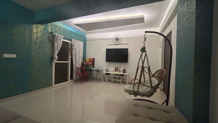 Room, thanisandra main road 2 Bedroom 1250 Sq.Ft. Apartment In Thanisandra Main Road Bangalore 9614709