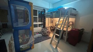 Room in 2 BHK Apartment at Thanisandra Main Road – for Rent