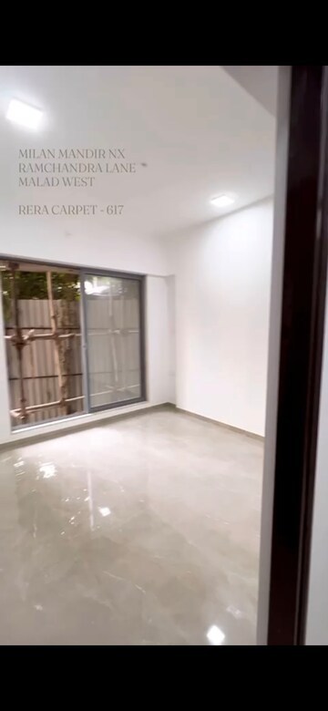 2 BHK Builder Floor For Sale in Malad West