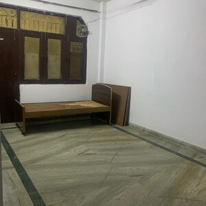 1 RK Builder Floor For Rent in Katwaria Sarai