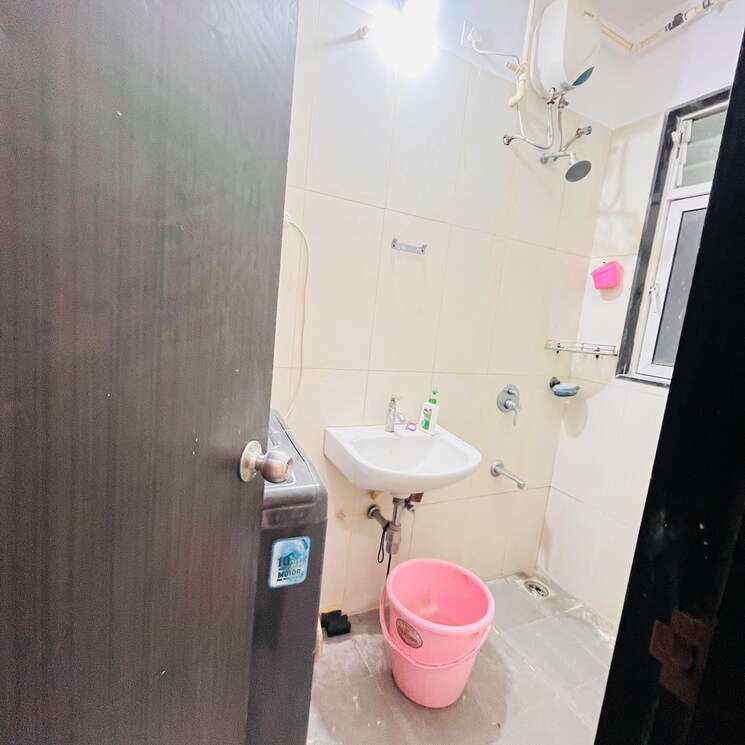 Bathroom, kolte-patil-life-republic 1 Bedroom 457 Sq.Ft. Apartment In Marunji Pune 9614776