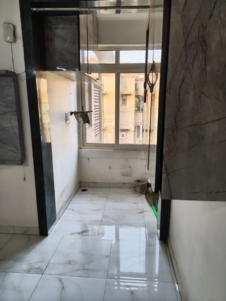 Balcony, irwo-classic-apartment 2 Bedroom 800 Sq.Ft. Apartment In Sector 57 Gurgaon 9614852