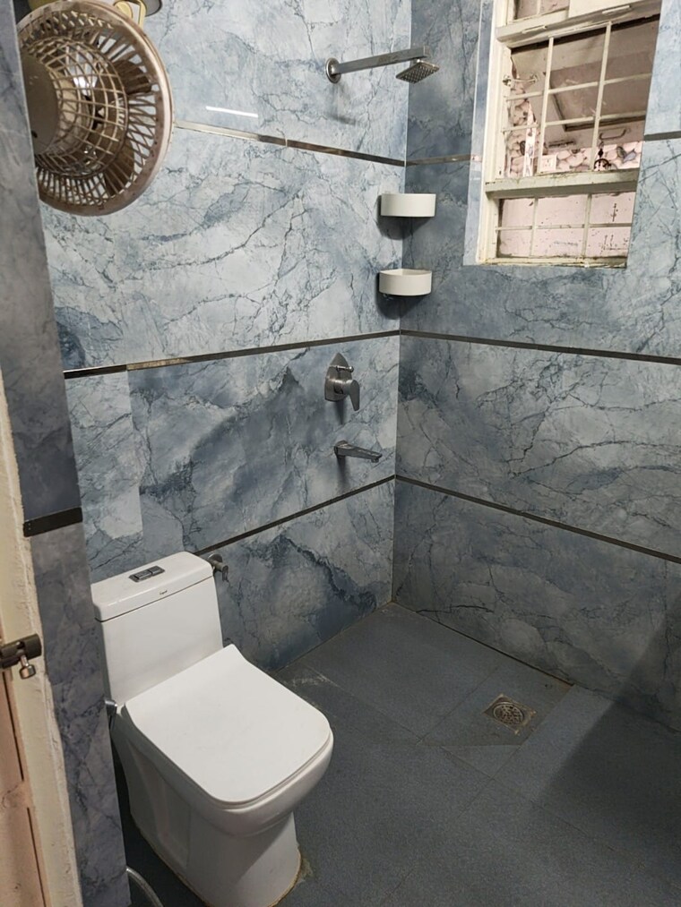 Bathroom, irwo-classic-apartment 2 Bedroom 800 Sq.Ft. Apartment In Sector 57 Gurgaon 9614852