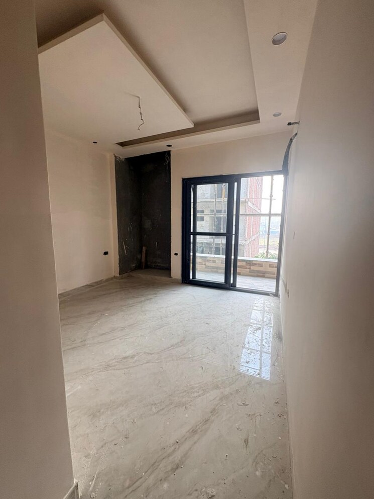 Room, bptp-district-3 3 Bedroom 1621 Sq.Ft. Builder Floor In Sector 85 Faridabad 9614870